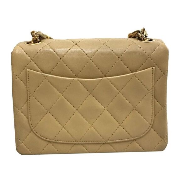 Chanel Matelasse Turn Lock Chain Leather Beige Handbag - Picture 2 of 8